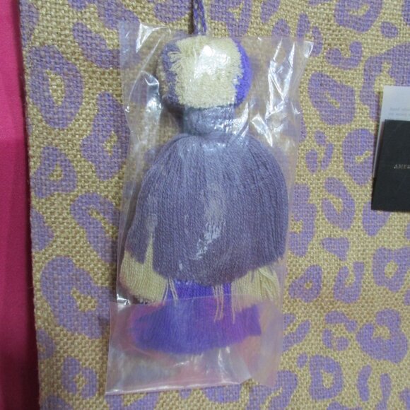 P45-NWT America & Beyond Lavender Jute Cheetah with Large Variegated Tassel Tote - Picture 3 of 9